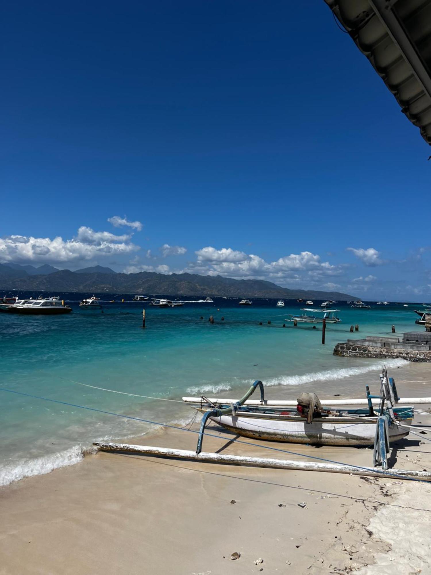 Tropica Gili Total Body Fit - Free Access Gym And Coworking Space Τζίλι Τραγουανγκάν Εξωτερικό φωτογραφία