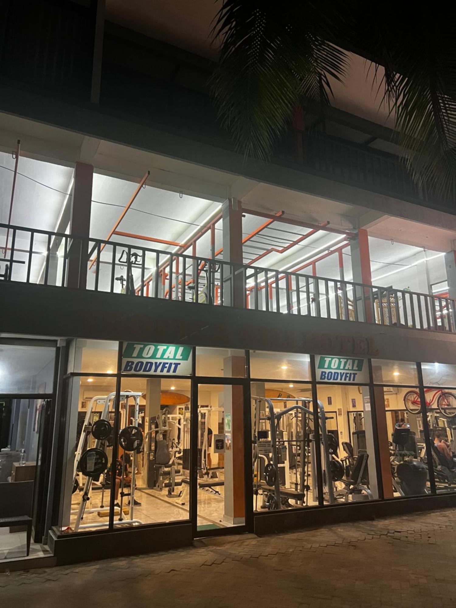 Tropica Gili Total Body Fit - Free Access Gym And Coworking Space Τζίλι Τραγουανγκάν Εξωτερικό φωτογραφία