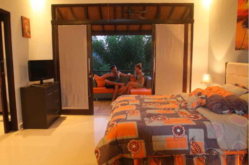 Tropica Gili Total Body Fit - Free Access Gym And Coworking Space Τζίλι Τραγουανγκάν Εξωτερικό φωτογραφία