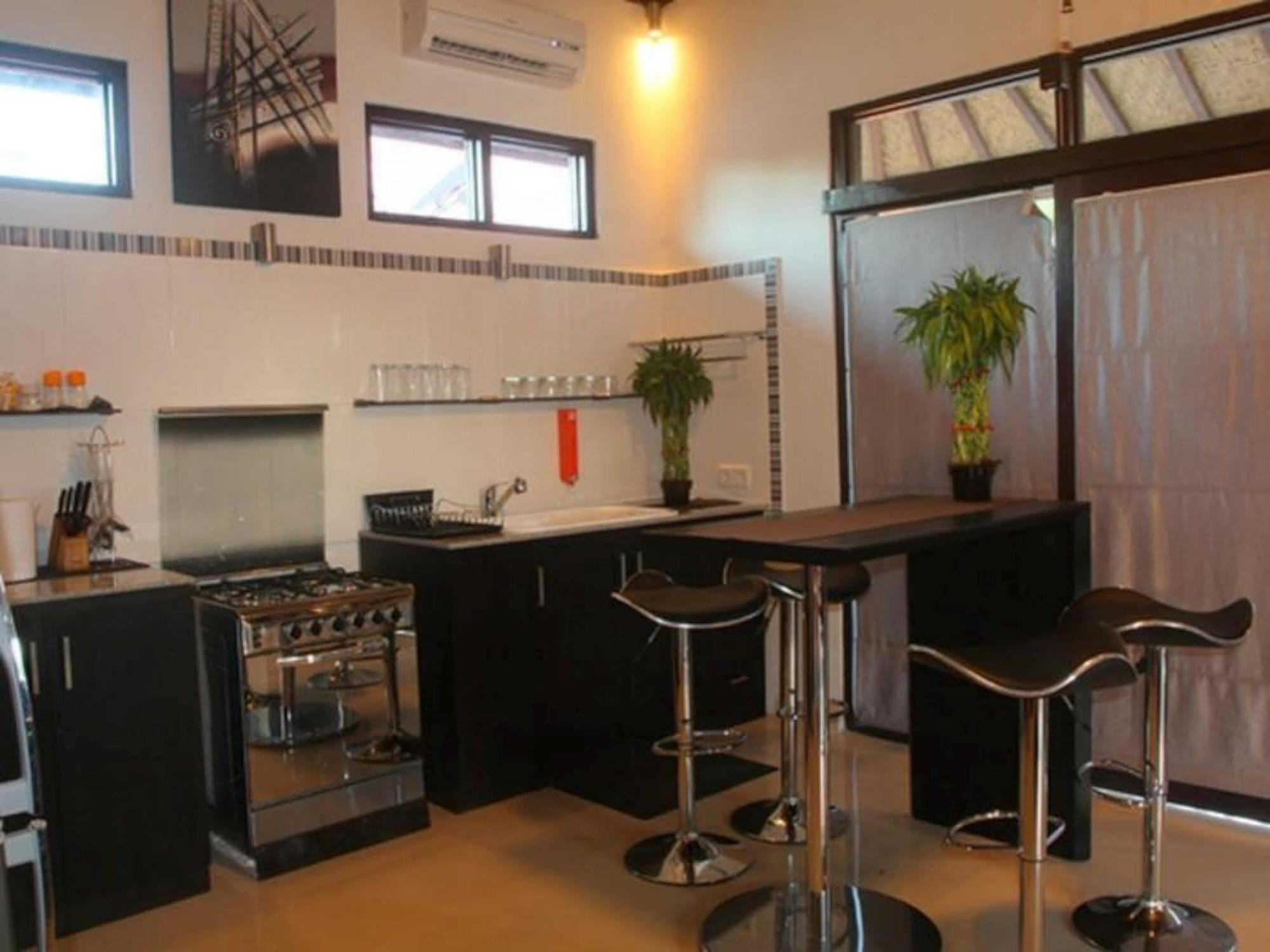 Tropica Gili Total Body Fit - Free Access Gym And Coworking Space Τζίλι Τραγουανγκάν Εξωτερικό φωτογραφία