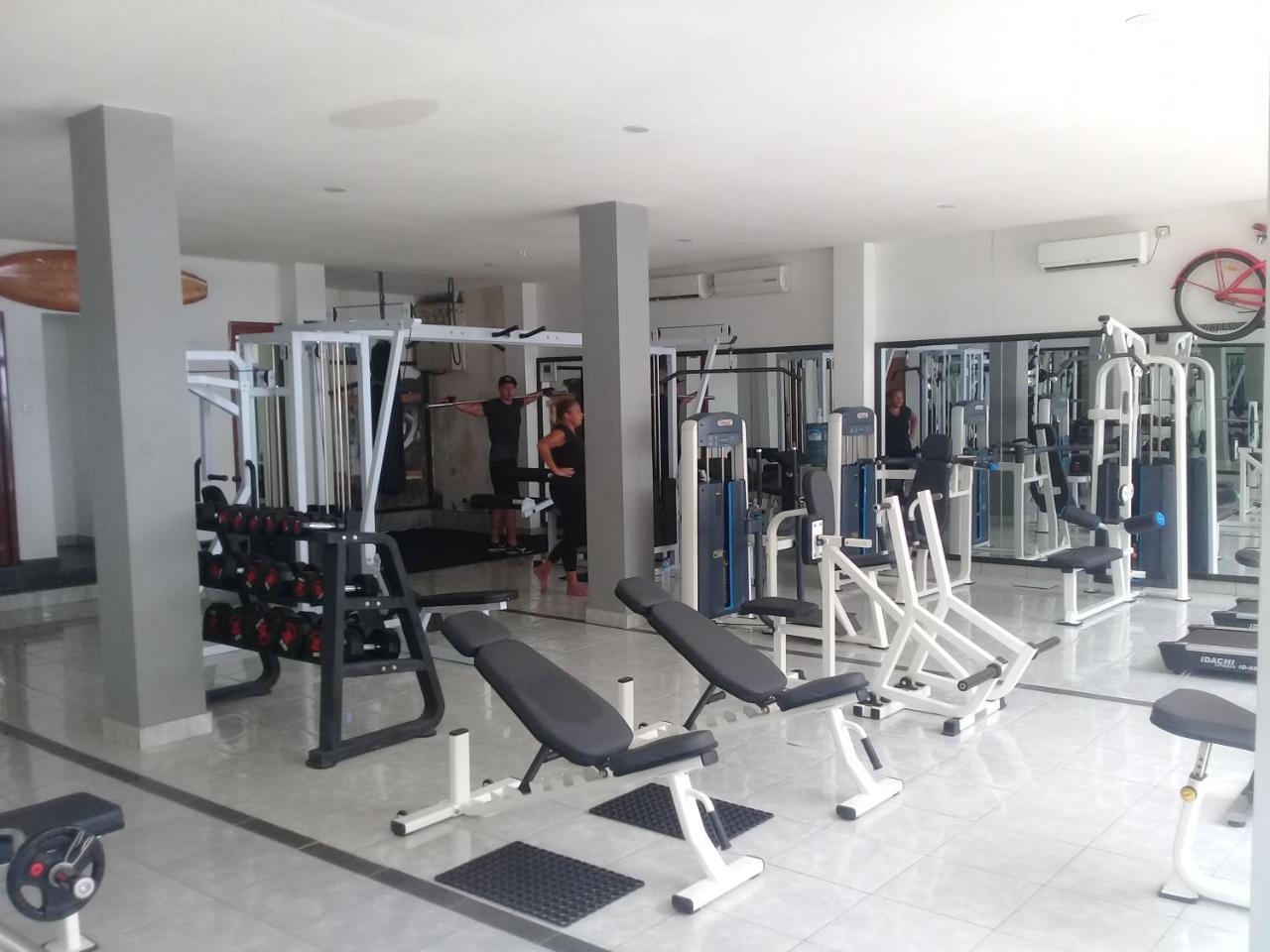 Tropica Gili Total Body Fit - Free Access Gym And Coworking Space Τζίλι Τραγουανγκάν Εξωτερικό φωτογραφία